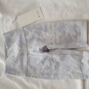 Lululemon Short 19 inch Wunder Under HR size 0